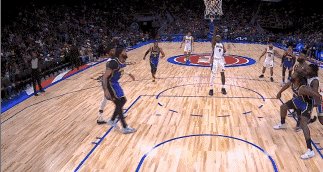 开云电子-湖人活塞火爆冲突！詹姆斯打破对手面部被驱逐