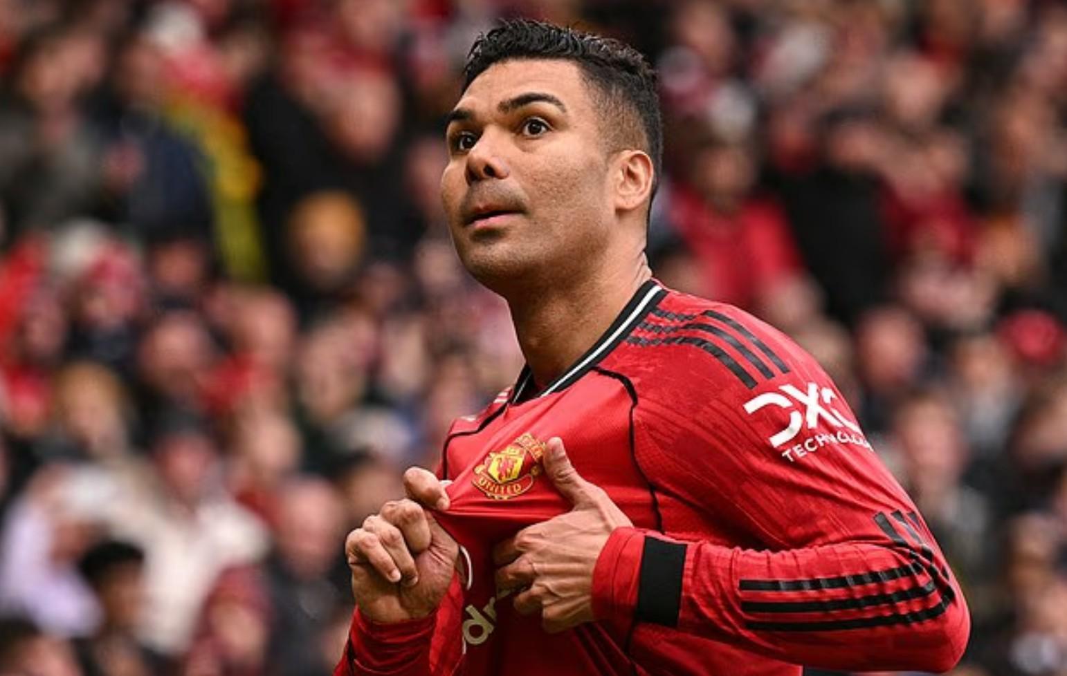 开云电子-邮报：曼联更衣室希望卡塞米罗留队，但他离队是俱乐部的决定